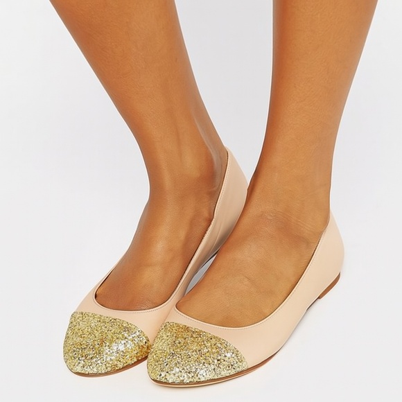 🏷️ NWT  Nude New Gold Glitter Cap Toe Ballet Flats - Picture 1 of 8